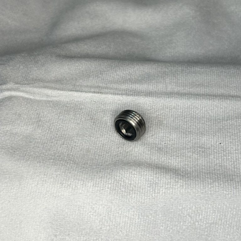 Valve Retaining Nut In Stainless With Oring